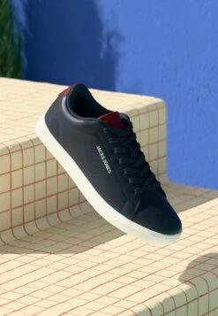 Jack & Jones JFWBOSLEY - Trainers - White -Modern Classic Shoes Store 962b02f26b2e42d7b461409e49f4e202