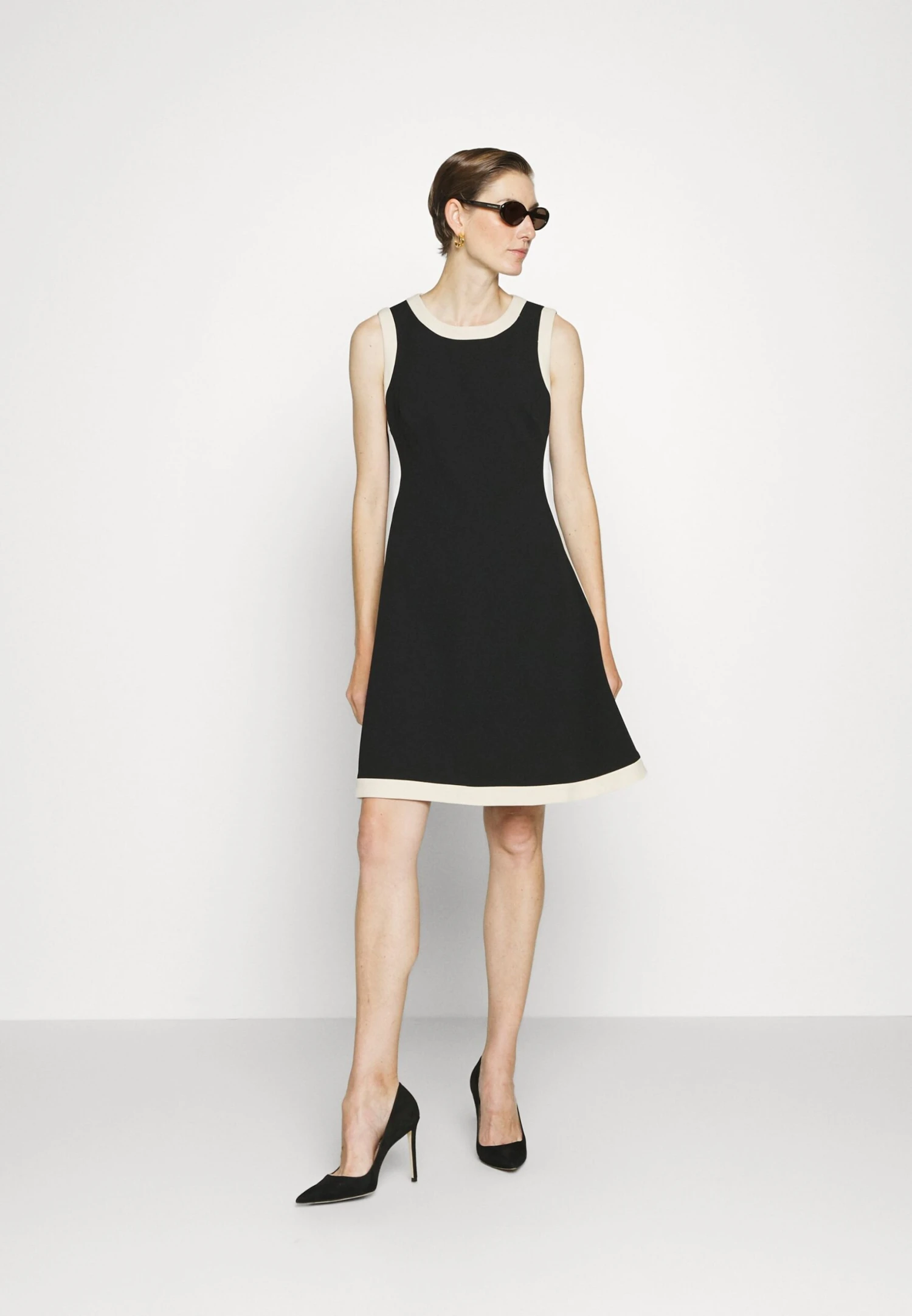 DKNY Fit And Flare Mini Dress - Jumper Dress - Black/Elegant Beige 2 DKNY Fit And Flare Mini Dress - Jumper Dress - Black/Elegant Beige - Image 2