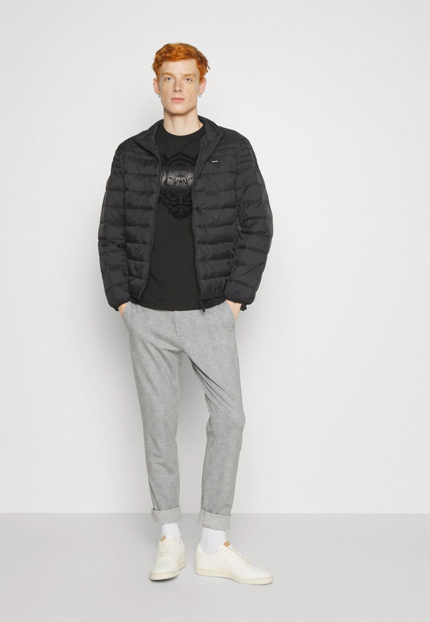 Antony Morato Sorona Aura - Light Jacket - Black 2 Antony Morato Sorona Aura - Light Jacket - Black - Image 2