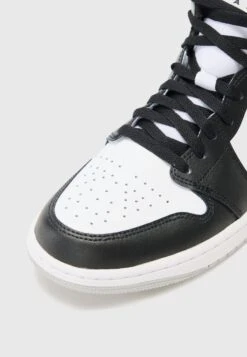 AIR JORDAN 1 MID - High-top Trainers - White/black/lt Smoke Grey -Modern Classic Shoes Store 984ff74242b84423a1407cc5b30c646f