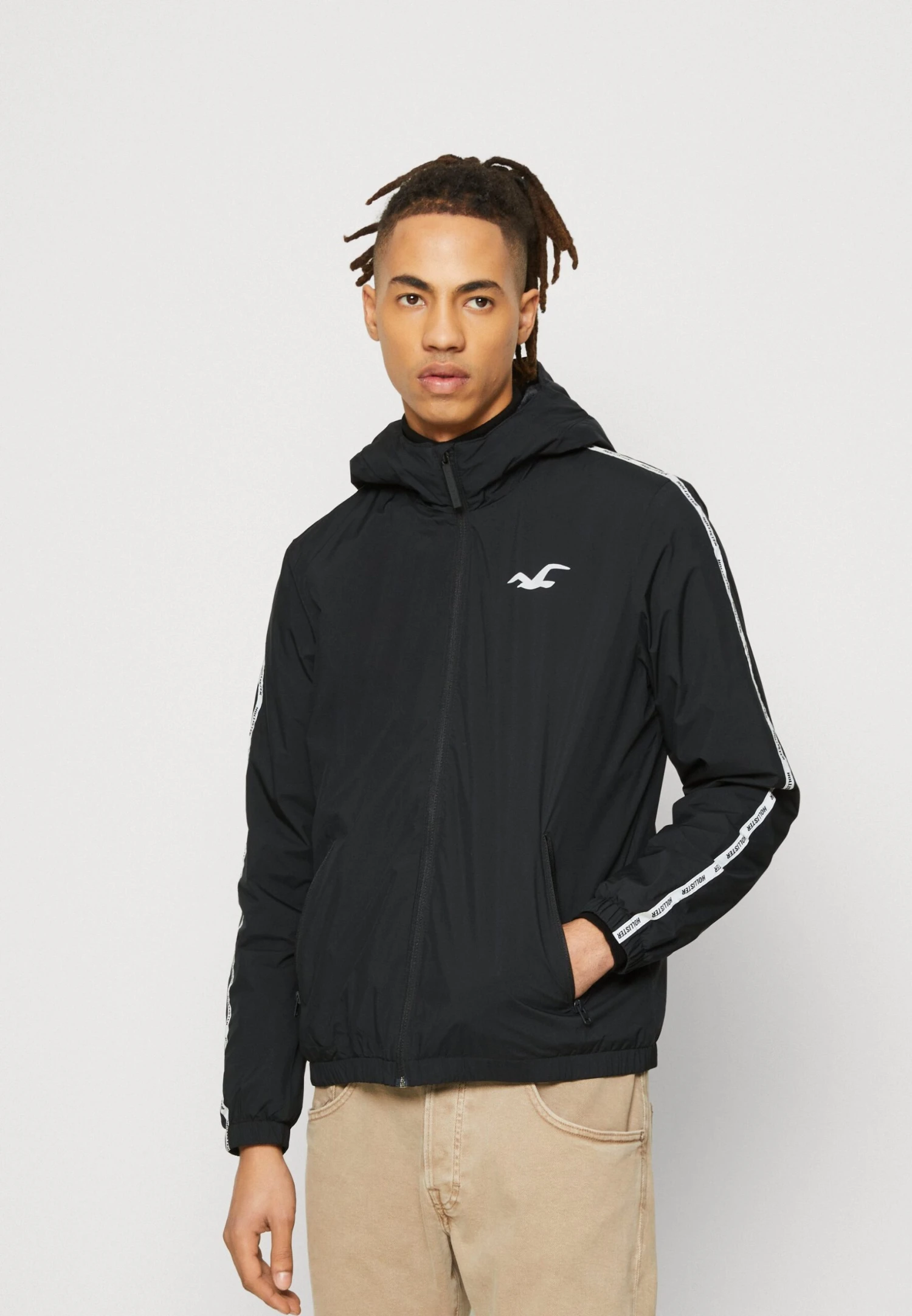 Hollister Co. Sherpa Lined Sport Hoodie - Light Jacket - Black 1 Hollister Co. Sherpa Lined Sport Hoodie - Light Jacket - Black