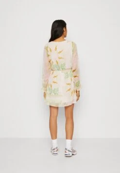 ONLY Onlstella Patch Mini Dress - Day Dress - Kiwi/Border 8 ONLY Onlstella Patch Mini Dress - Day Dress - Kiwi/Border -Modern Classic Shoes Store 9977f9d7f13b4d3aa2a3b8226ab40e08