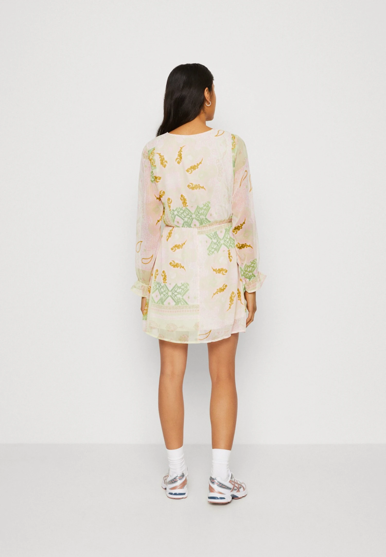 ONLY Onlstella Patch Mini Dress - Day Dress - Kiwi/Border 3 ONLY Onlstella Patch Mini Dress - Day Dress - Kiwi/Border - Image 3