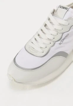 Iceberg HYPER - Trainers - White 12 Iceberg HYPER - Trainers - White -Modern Classic Shoes Store 9b34e8d3dc5a4b94bdac9c4b551fc02d