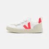 Veja Small Unisex - Trainers - White/Rose-Fluo