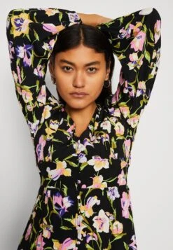 Yasemmy Long Dress - Shirt Dress 11 Yasemmy Long Dress - Shirt Dress -Modern Classic Shoes Store a378e75f7fb042e49c7d951b14e17720