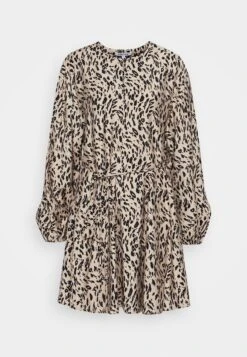 EDITED Jeanette Dress - Day Dress -Modern Classic Shoes Store a3a19fc50b0b4e2cbc455d52985d8023