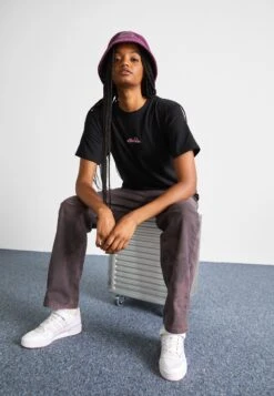 Adidas Originals Forum Low W - Trainers - Footwear White/Clear Pink 11 Adidas Originals Forum Low W - Trainers - Footwear White/Clear Pink -Modern Classic Shoes Store a4e864505c5e444f9fcc982bef87ed86