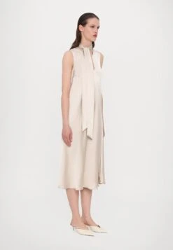 SHONDA DRESS - Day Dress - Beige -Modern Classic Shoes Store a5d8e9109c224ccb814038d9859acb7f
