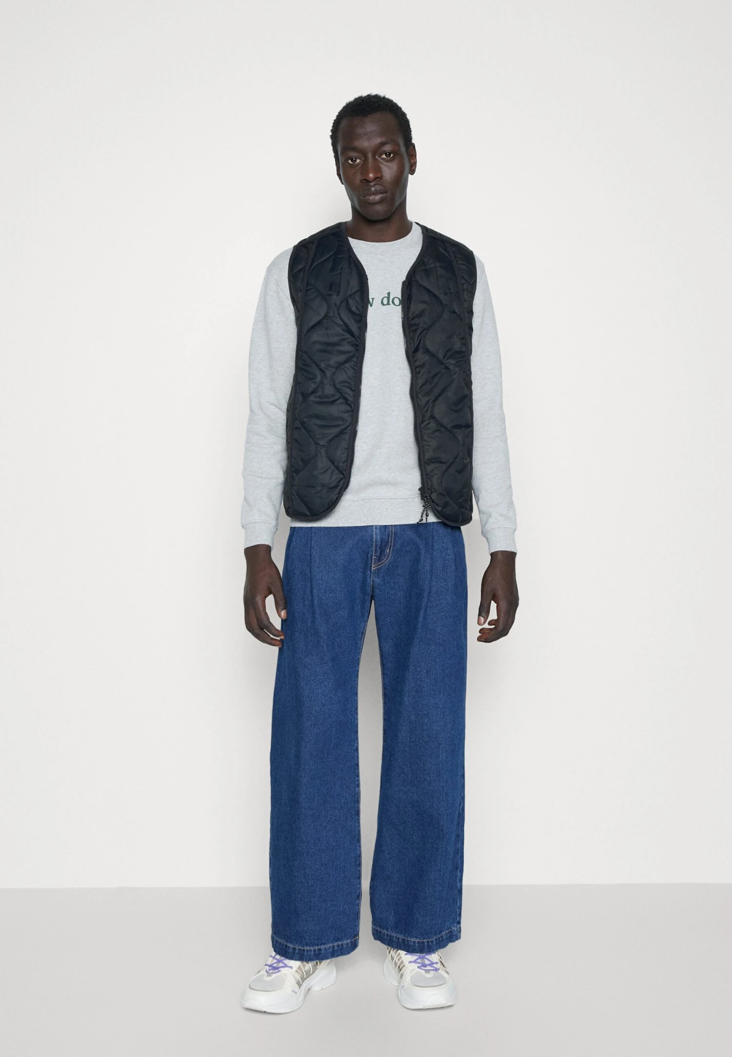 Foret Fresh Liner Vest - Waistcoat - Navy 2 Foret Fresh Liner Vest - Waistcoat - Navy - Image 2