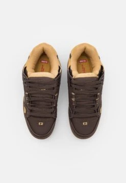 Globe Sabre - Skate Shoes - Dark Oak/Curry -Modern Classic Shoes Store a835ae6b4e9f442a928f461d443843e8
