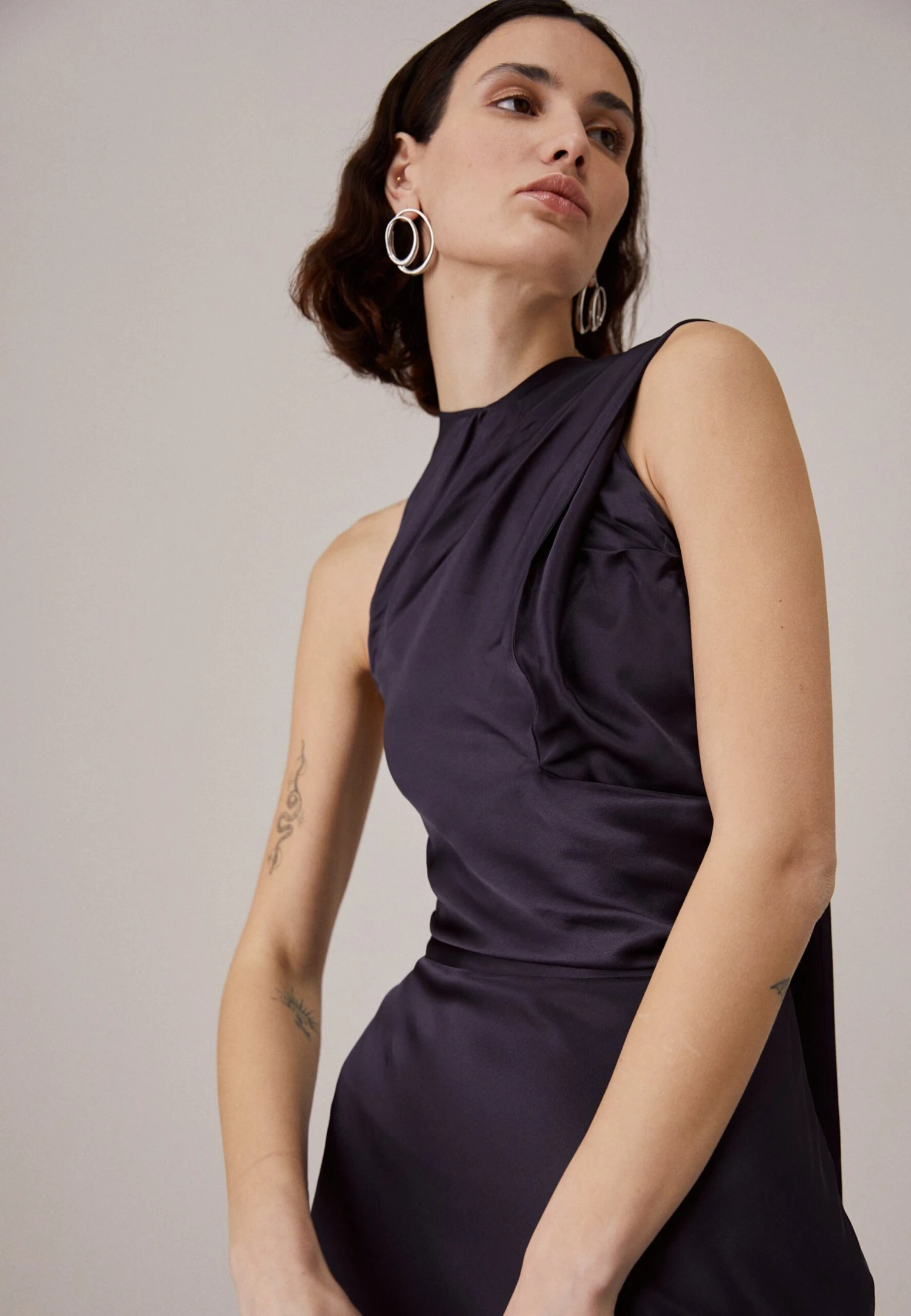 Materiel Long Scarf Dress - Cocktail Dress / Party Dress - Deep Purple 3 Materiel Long Scarf Dress - Cocktail Dress / Party Dress - Deep Purple - Image 3