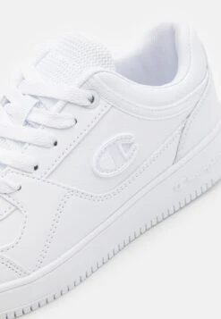 Champion RD18 LOW UNISEX - Basketball Shoes - White 13 Champion RD18 LOW UNISEX - Basketball Shoes - White -Modern Classic Shoes Store a8c7bb68a06f4e038a4417d4b30edb88