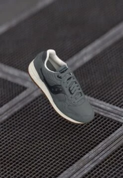 Saucony SHADOW 5000 UNISEX - Trainers - Green/black -Modern Classic Shoes Store ab44942a96994b5da6967157178ba3c1