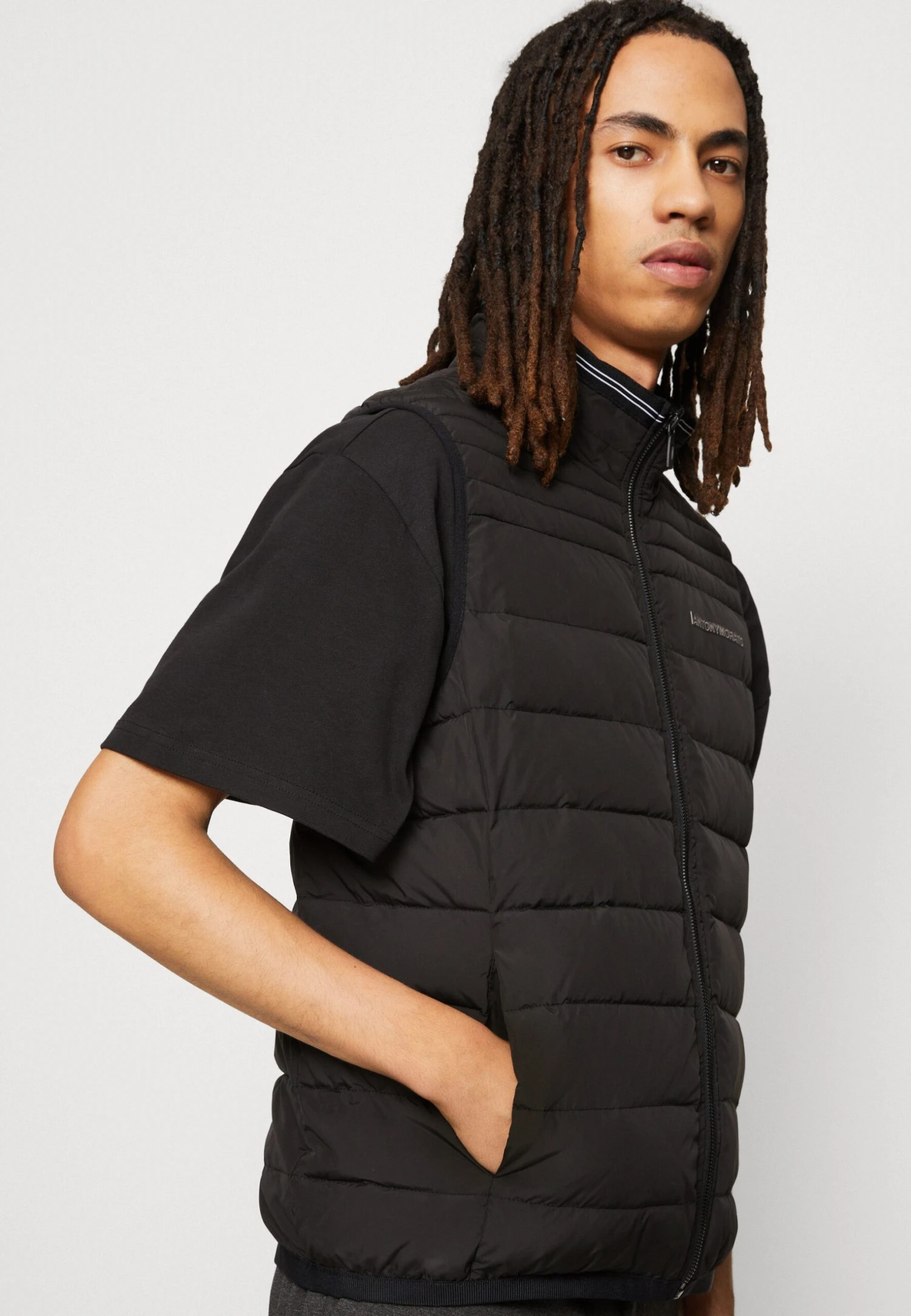 Antony Morato Techno Peach Touch - Waistcoat - Black 4 Antony Morato Techno Peach Touch - Waistcoat - Black - Image 4