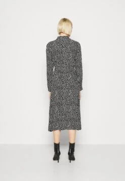 Pieces Pcnova Midi Dress - Shirt Dress - Black/Cloud Dancer 8 Pieces Pcnova Midi Dress - Shirt Dress - Black/Cloud Dancer -Modern Classic Shoes Store b2cc7efd5be64ade8fad13e0977fa9f4