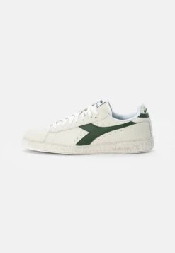Diadora GAME WAXED UNISEX - Trainers - White -Modern Classic Shoes Store b31d4da35576408f857a8e4085669fdf