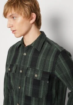 Only & Sons Onsscott Overshirt - Light Jacket - Duck Green -Modern Classic Shoes Store b3558061f9cb4ae4a6ad0e0ae9f32e15