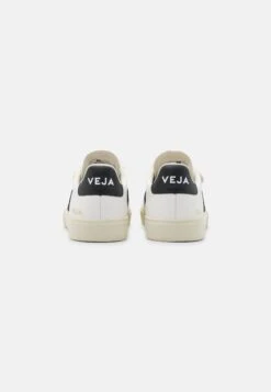 Veja Recife Logo - Trainers - Extra White/Black -Modern Classic Shoes Store b4a93a7aa57942f69005bf15cccd1a98