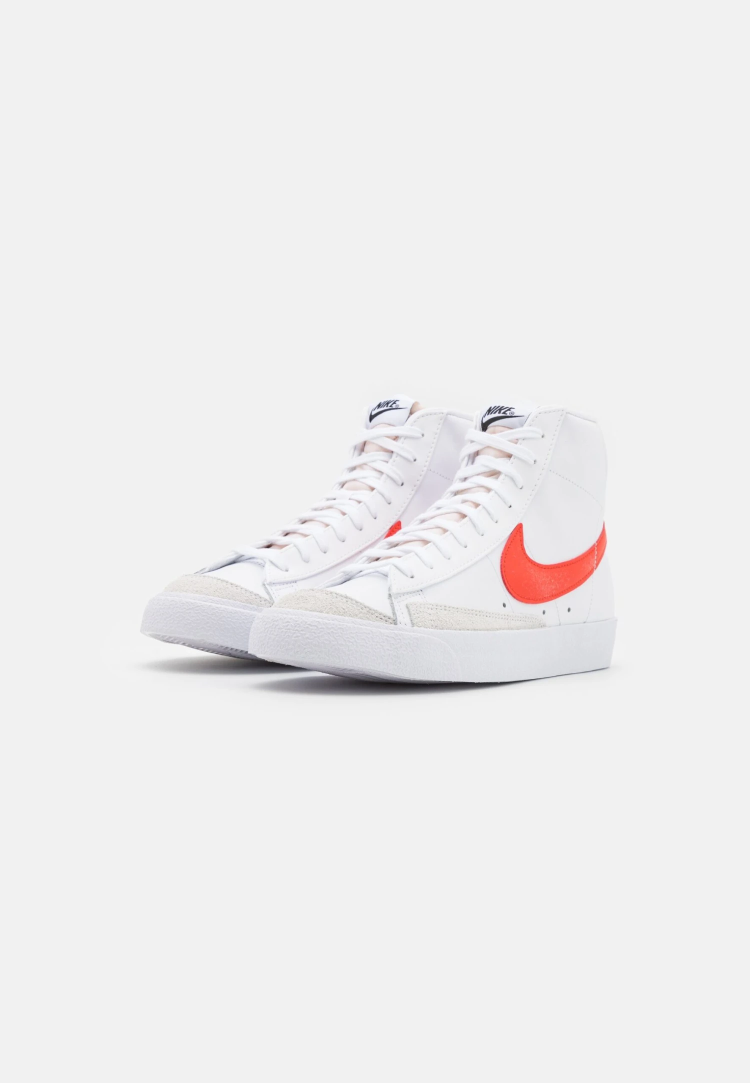 Nike Sportswear Blazer Mid '77 Vntg - High-Top Trainers - White/Picante Red/Coconut Milk/Black 2 Nike Sportswear Blazer Mid '77 Vntg - High-Top Trainers - White/Picante Red/Coconut Milk/Black - Image 2