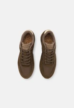 Woden Nellie - Trainers -Modern Classic Shoes Store b66dfcd1e6dd42b893bd8869df2e7ad1