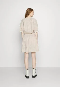 True Religion Short Dress With Embrodery Silver - Day Dress - Beige 8 True Religion Short Dress With Embrodery Silver - Day Dress - Beige -Modern Classic Shoes Store b7af843c7f9142e39dc9dc80187d30ac