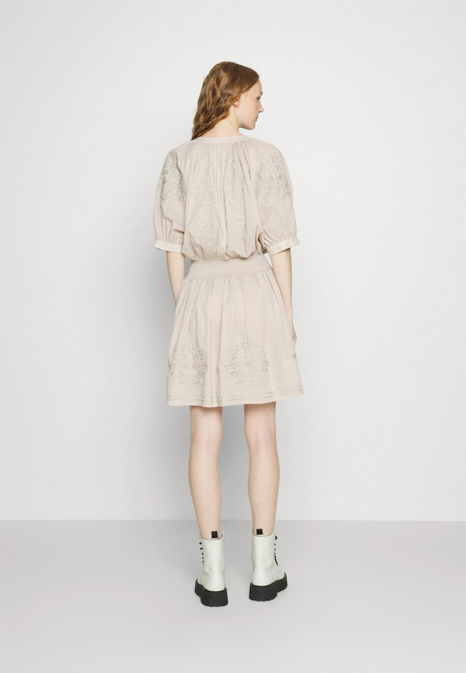 True Religion Short Dress With Embrodery Silver - Day Dress - Beige 3 True Religion Short Dress With Embrodery Silver - Day Dress - Beige - Image 3