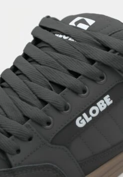 Globe TILT - Skate Shoes - Onyx -Modern Classic Shoes Store b88f6d9ec513474a9f53a98854d26f88