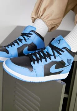 AIR JORDAN 1 MID - High-top Trainers - White/deep Royal Blue/university Red/neutral Grey/sail -Modern Classic Shoes Store b8f73b767d504578bb77d8eb624a2593