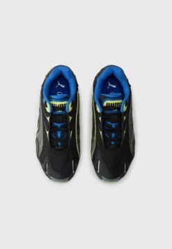 Puma INHALE ASTROTRAIL UNISEX - Trainers - Black/fresh Yellow -Modern Classic Shoes Store bf69de9d032345658c29e8676905005d
