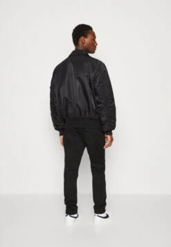 Alpha Industries Patch - Bomber Jacket - Black -Modern Classic Shoes Store c239259b76174f6fb2f9d5f3f342ed7c