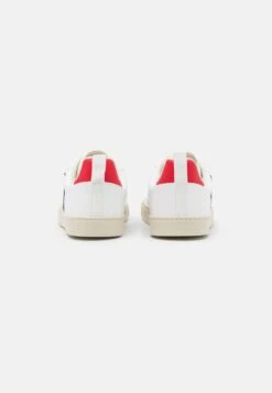 Veja Small V-10 Laces Unisex - Trainers - White/Cobalt/Pekin 8 Veja Small V-10 Laces Unisex - Trainers - White/Cobalt/Pekin -Modern Classic Shoes Store c305d1bd7f664113a6e864a37f965742
