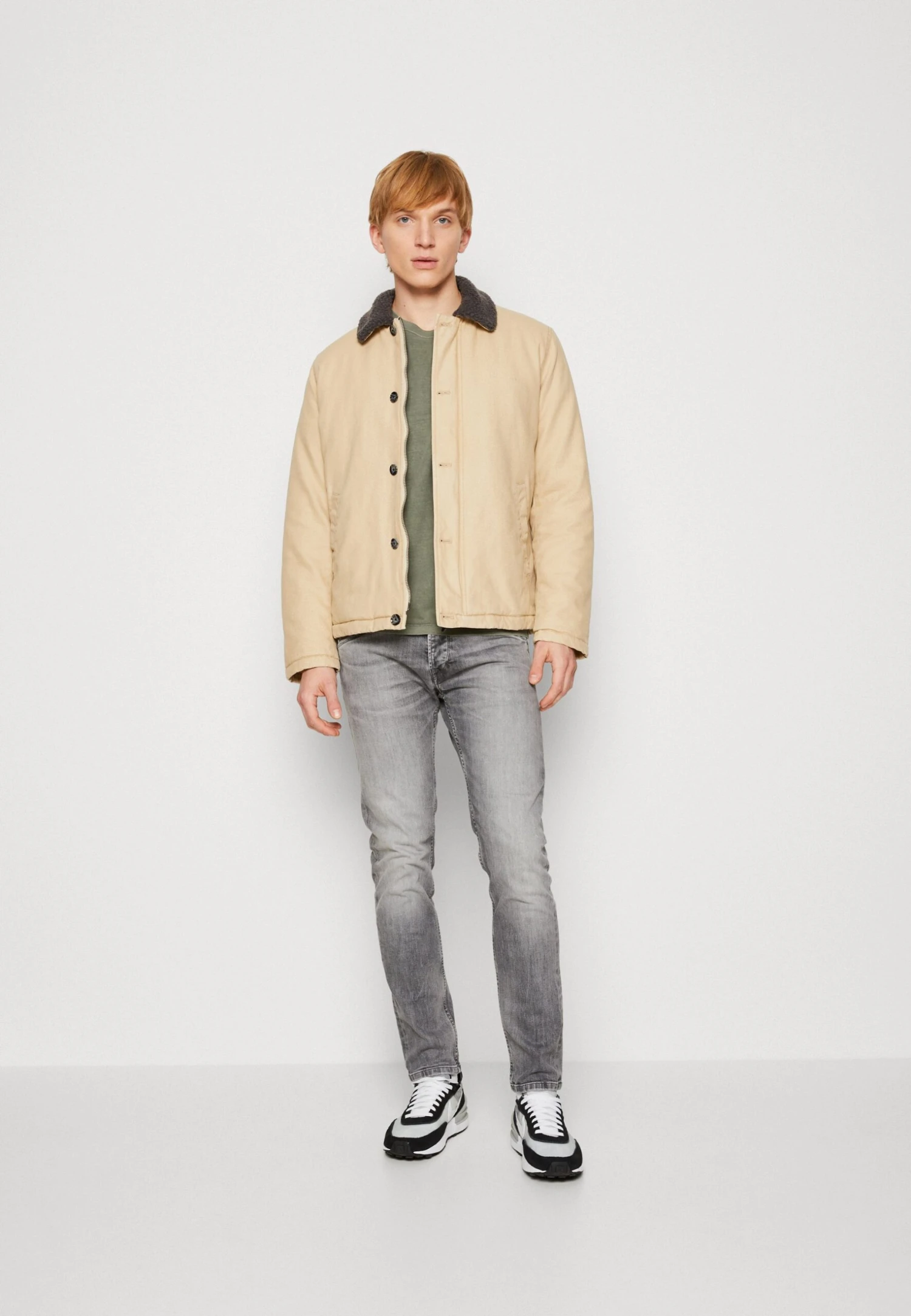 Pepe Jeans Canyon - Light Jacket - Stone 2 Pepe Jeans Canyon - Light Jacket - Stone - Image 2