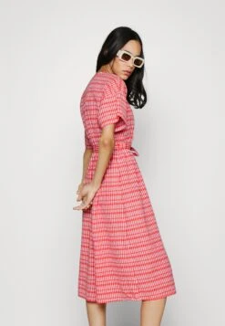 Vero Moda Vmdixie Wrap Calf Dress- Day Dress - Bittersweet/Snow White 9 Vero Moda Vmdixie Wrap Calf Dress- Day Dress - Bittersweet/Snow White -Modern Classic Shoes Store c6166d2885c64e65911571d34eb6673f