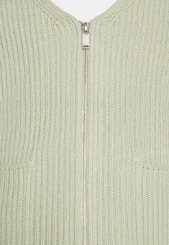 DRYKORN Hato - Waistcoat - Green -Modern Classic Shoes Store ca1aef7edd154488ab4a09049a23d399