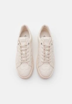 Coach Lowline Signature - Trainers - Chalk -Modern Classic Shoes Store cca8dae66f3144149939ddc59004e321