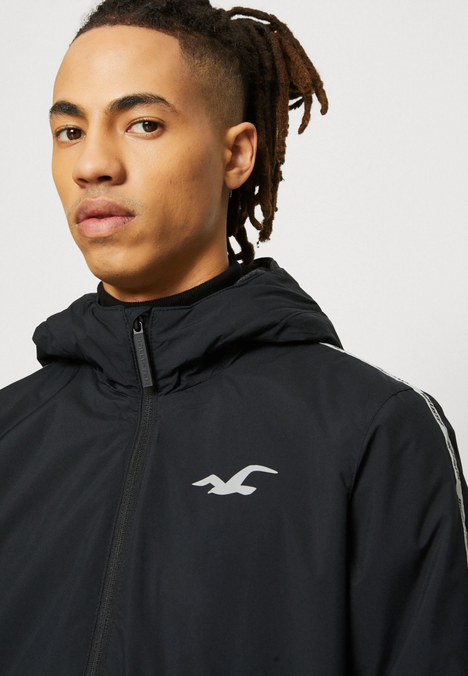 Hollister Co. Sherpa Lined Sport Hoodie - Light Jacket - Black 4 Hollister Co. Sherpa Lined Sport Hoodie - Light Jacket - Black - Image 4