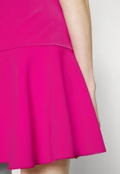 MAX & Co. Rispetto - Day Dress - Lampone -Modern Classic Shoes Store d2177f2b75394d4a88c4f07dcd2bd32c