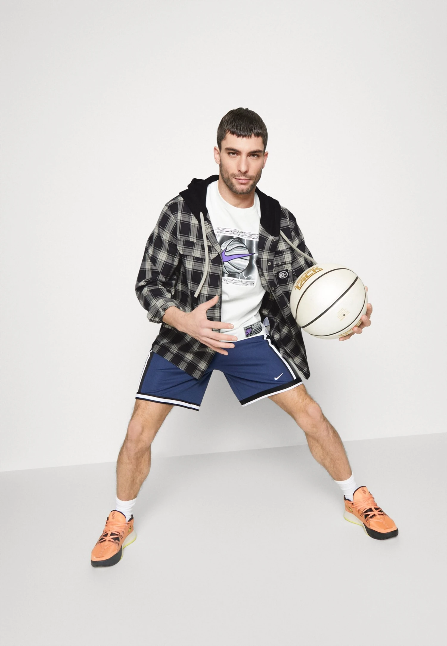 Nike Performance Kd M Nk Hooded- Summer Jacket - Black/Black/Pale Ivory/White 4 Nike Performance Kd M Nk Hooded- Summer Jacket - Black/Black/Pale Ivory/White - Image 4