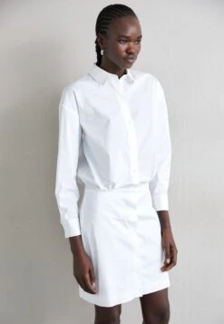 THEORY Fitted Luxe - Shirt Dress