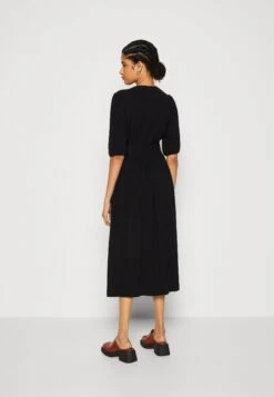 Selected Femme Slfevita 2/4 Midi Wrap Dress - Day Dress - Black -Modern Classic Shoes Store d35bb5e9e1384e5082d97c69b250d609