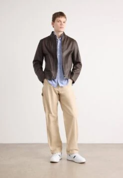 Lacoste T-CLIP SET 224 - Trainers - White/navy/red -Modern Classic Shoes Store d6ce2db0e9e54ca98b7af645c7c717fb