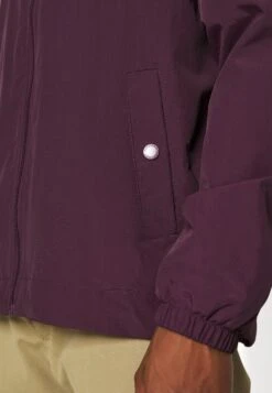 Lyle & Scott Through Hooded - Summer Jacket - Burgundy -Modern Classic Shoes Store d7e53e8d08884ec59ca130d34d3a374f