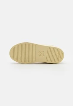 Veja Small V 10 Laces Unisex - Trainers - White/Almond -Modern Classic Shoes Store df117d57641e4f76b58976ecf7f56feb