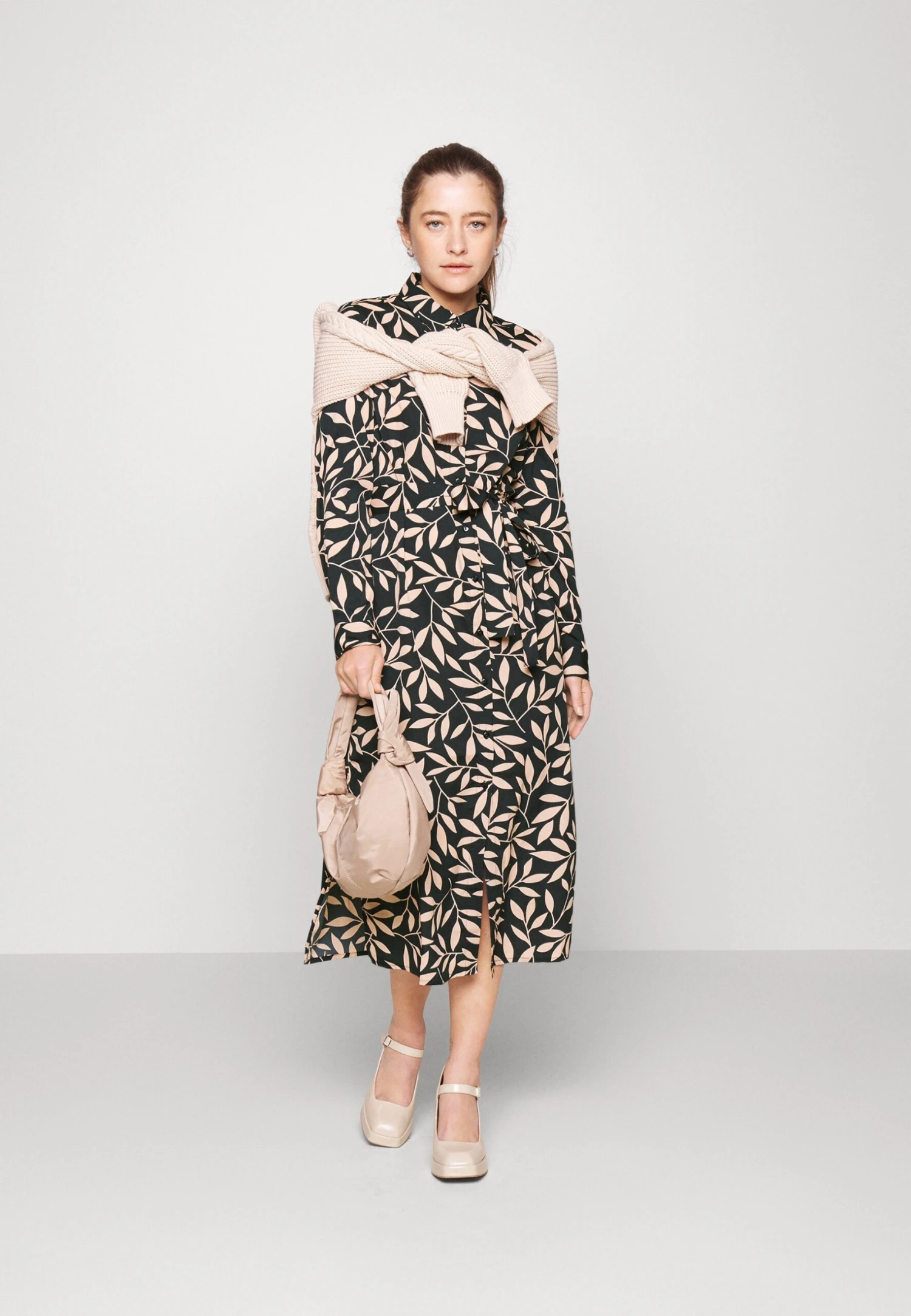 Viellie Dress - Shirt Dress 2 Viellie Dress - Shirt Dress - Image 2