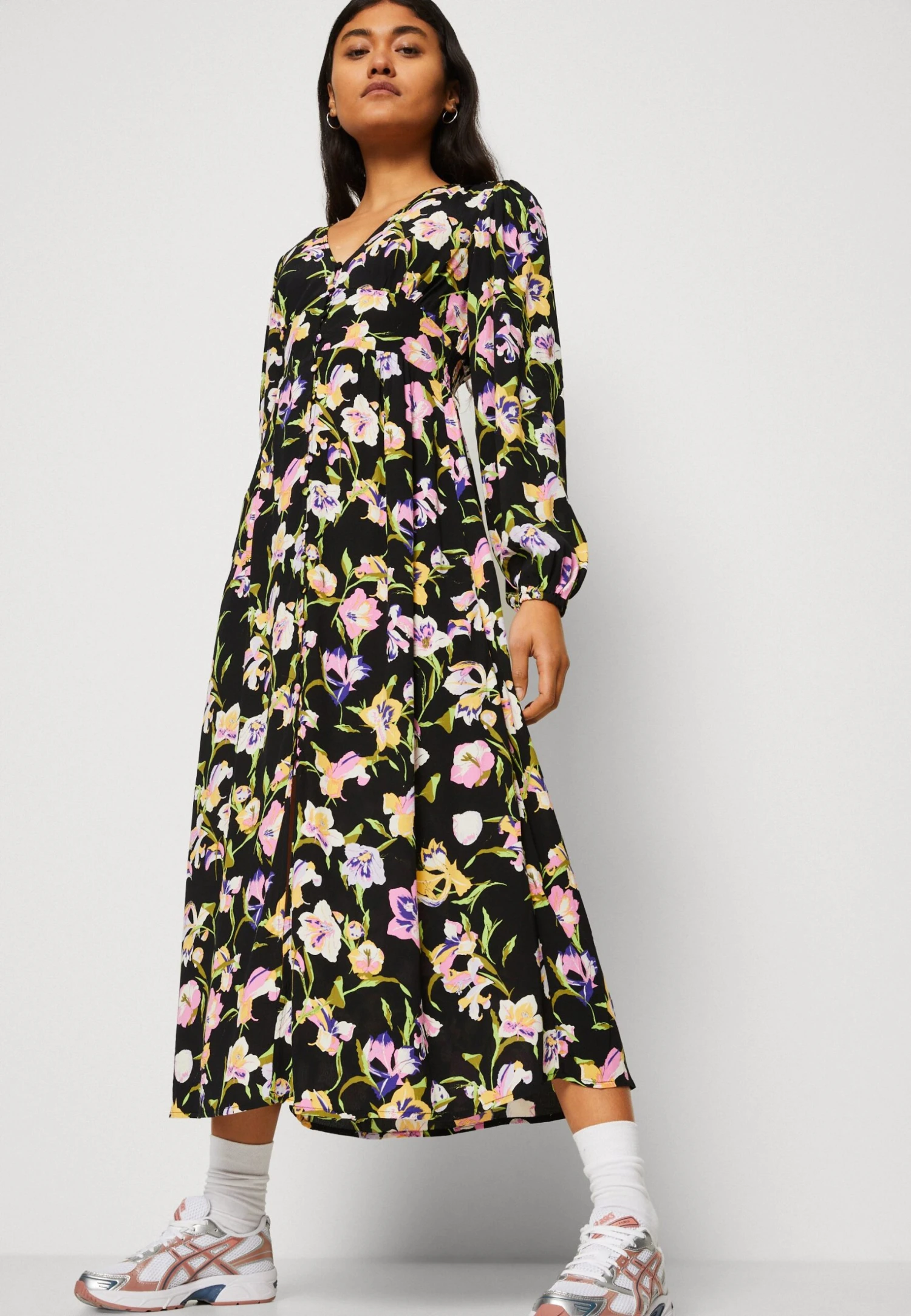 Yasemmy Long Dress - Shirt Dress 4 Yasemmy Long Dress - Shirt Dress - Image 4