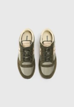 Saucony JAZZ UNISEX - Trainers - Green/sand 23 Saucony JAZZ UNISEX - Trainers - Green/sand -Modern Classic Shoes Store e4de0d5e3e3045c598ca6ff0818ea957