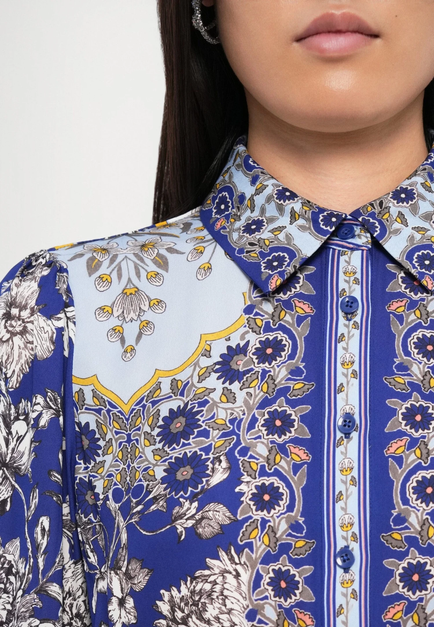 Alice + Olivia CHASSIDY BELL SHIRT DRESS - Shirt Dress - Forevermore 7 Alice + Olivia CHASSIDY BELL SHIRT DRESS - Shirt Dress - Forevermore - Image 7