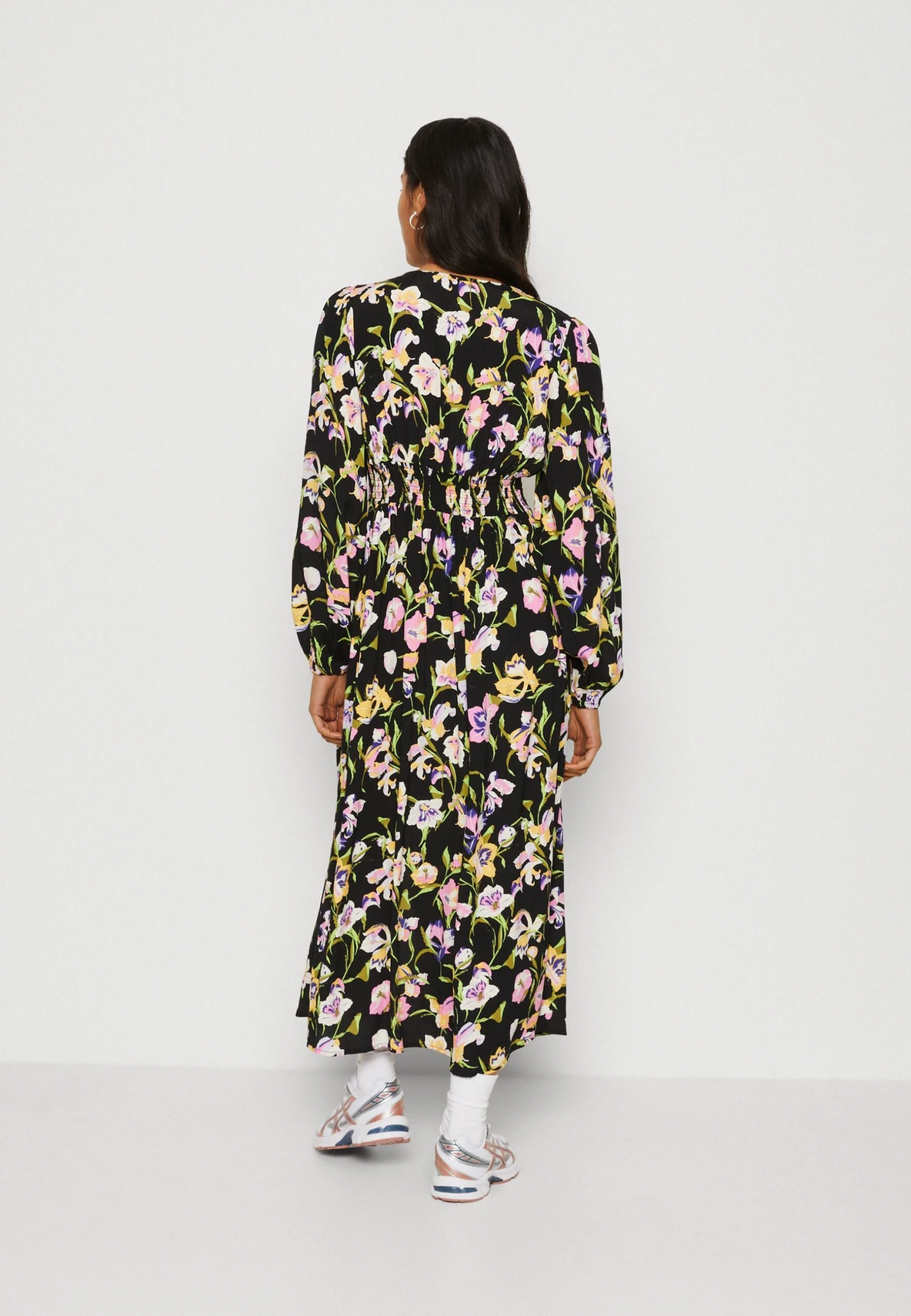 Yasemmy Long Dress - Shirt Dress 3 Yasemmy Long Dress - Shirt Dress - Image 3