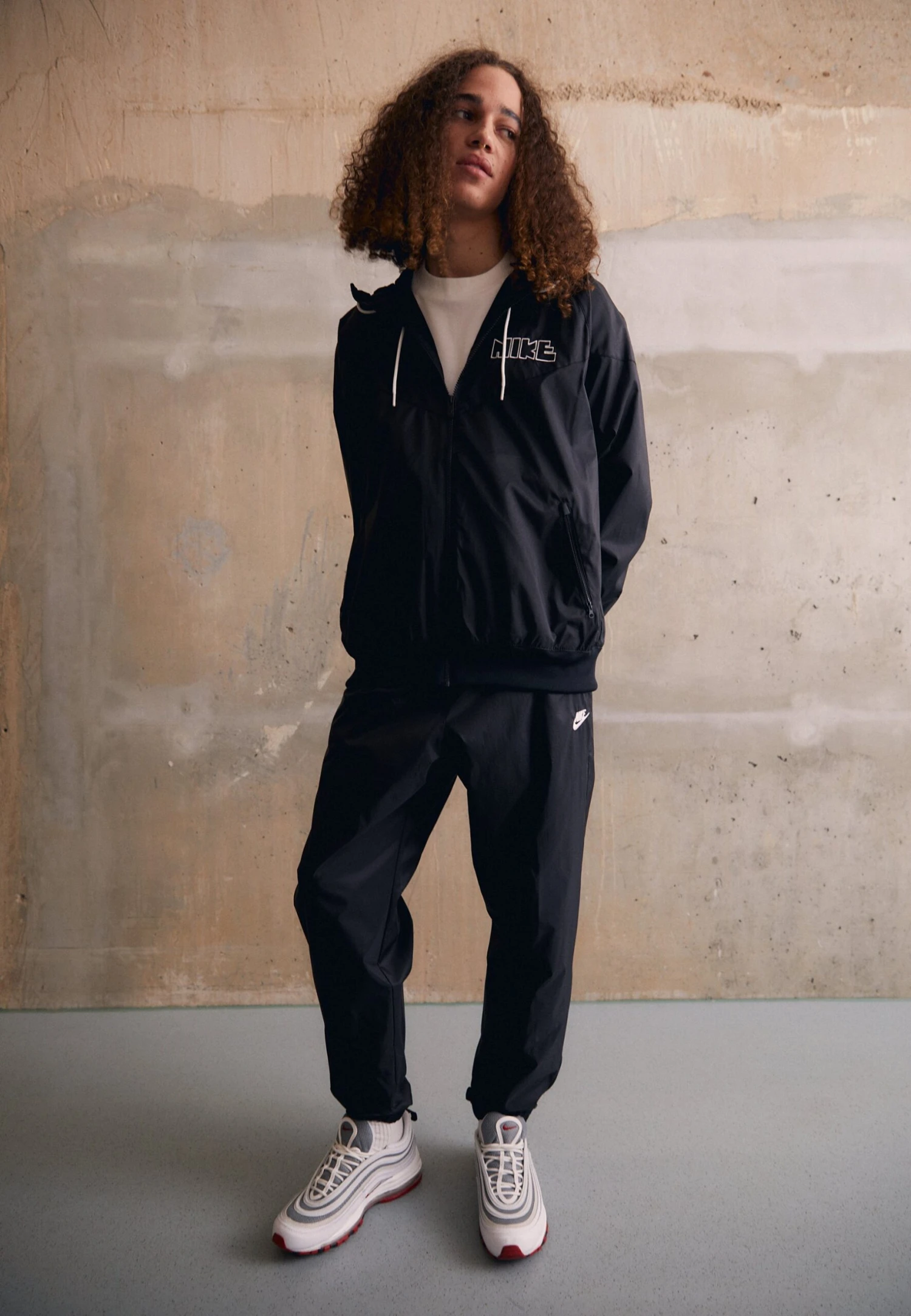 Nike Sportswear Lnd Gx Hd - Light Jacket - Black/White 2 Nike Sportswear Lnd Gx Hd - Light Jacket - Black/White - Image 2